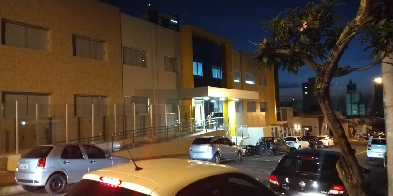 Clima em colégio é de tensão e alunos estão chorando