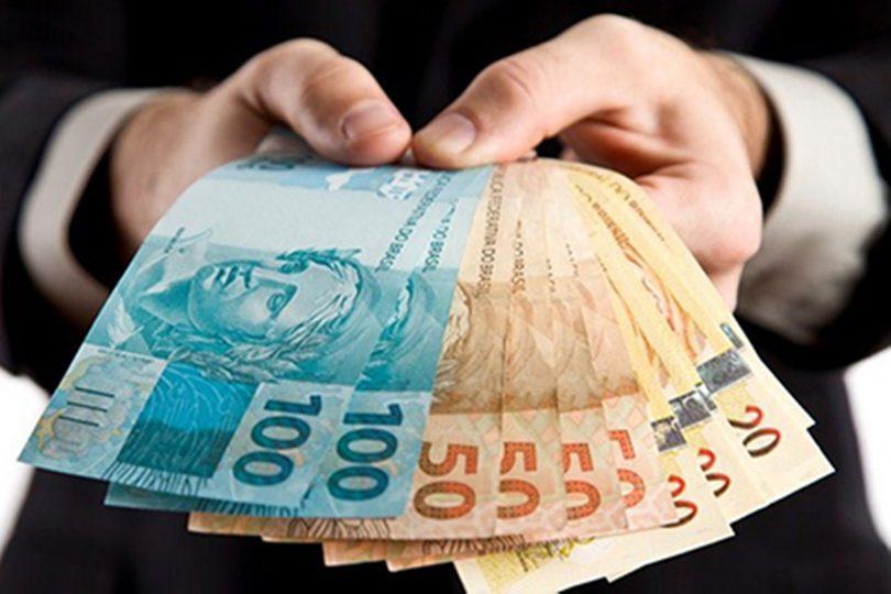Pagamento do 13º salário injetará R$ 2,6 bi na economia
