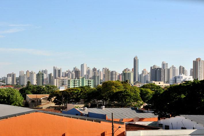 Domingo deve ter máxima de 36ºC e chuvas no fim do dia