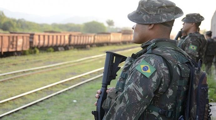 Exército revista mais de 1.170 carros no combate ao tráfico