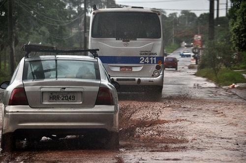 Volume de chuvas supera média em 14 municípios de MS