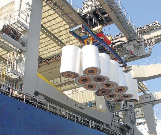 Estado amplia exportações em 18% com soja e celulose