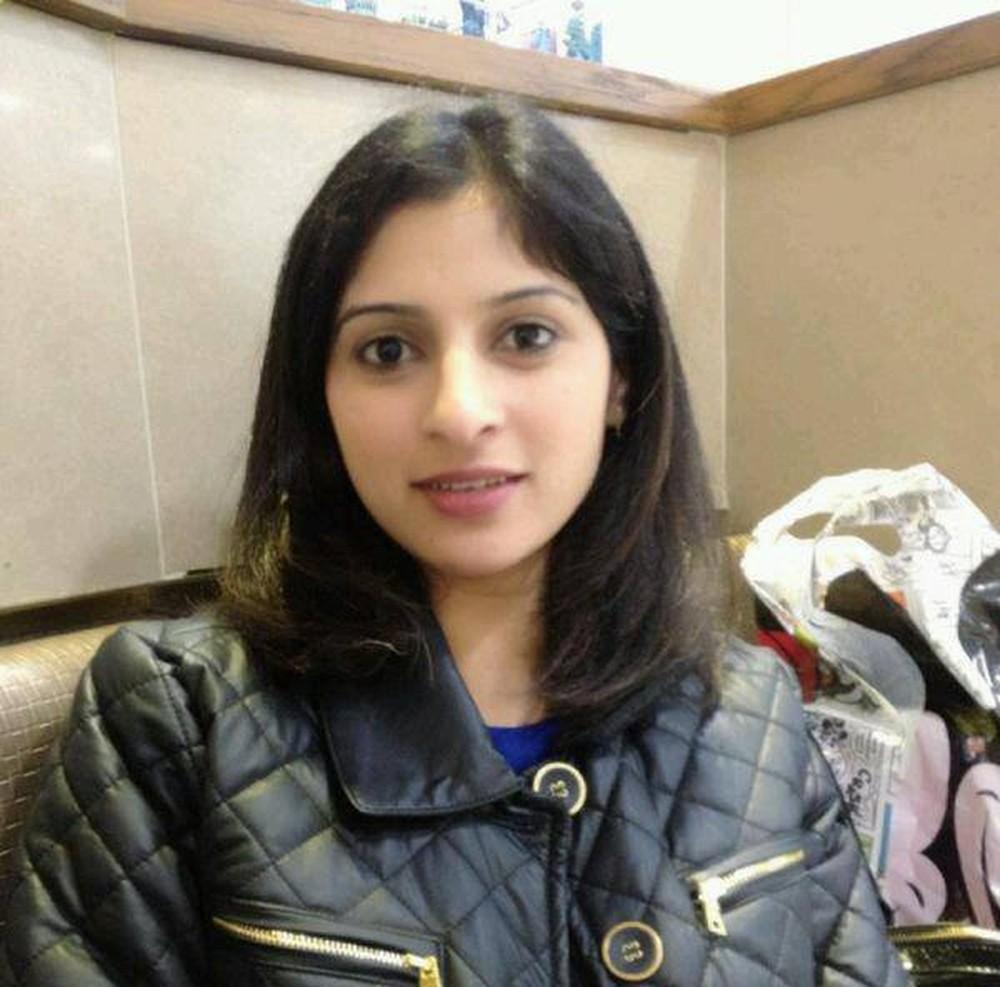 Mulher grávida é morta a flechada enquanto lavava louça em Londres; bebê sobrevive