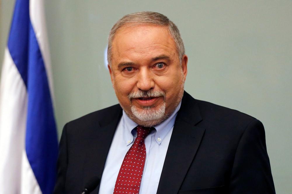 Ministro da Defesa de Israel pede demissão em protesto contra cessar-fogo com palestinos