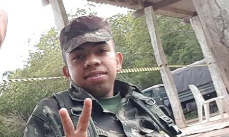 Soldado de 19 anos morre eletrocutado ao instalar equipamento em torre