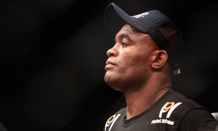Dana White anuncia retorno de Anderson Silva