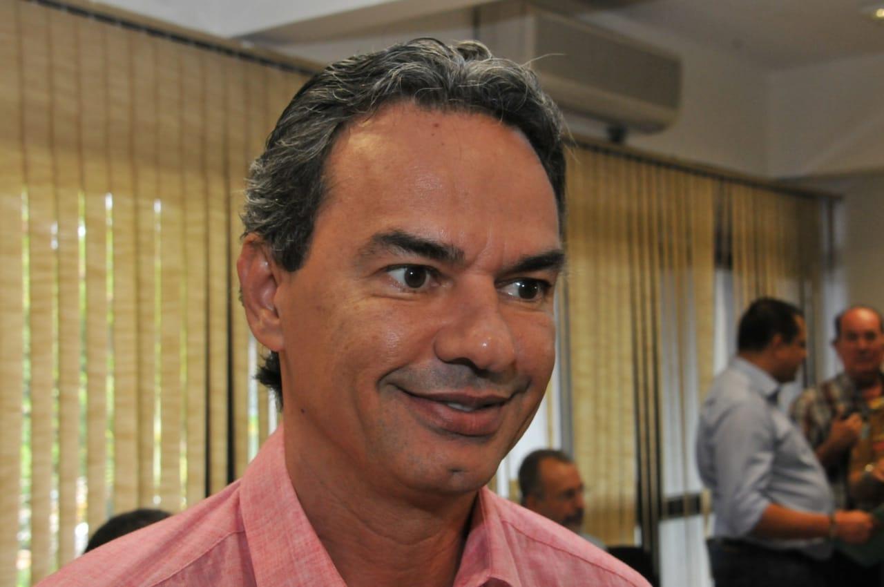 Prefeito se diz engessado e obrigado a aumentar para R$ 3,95 a tarifa do ônibus