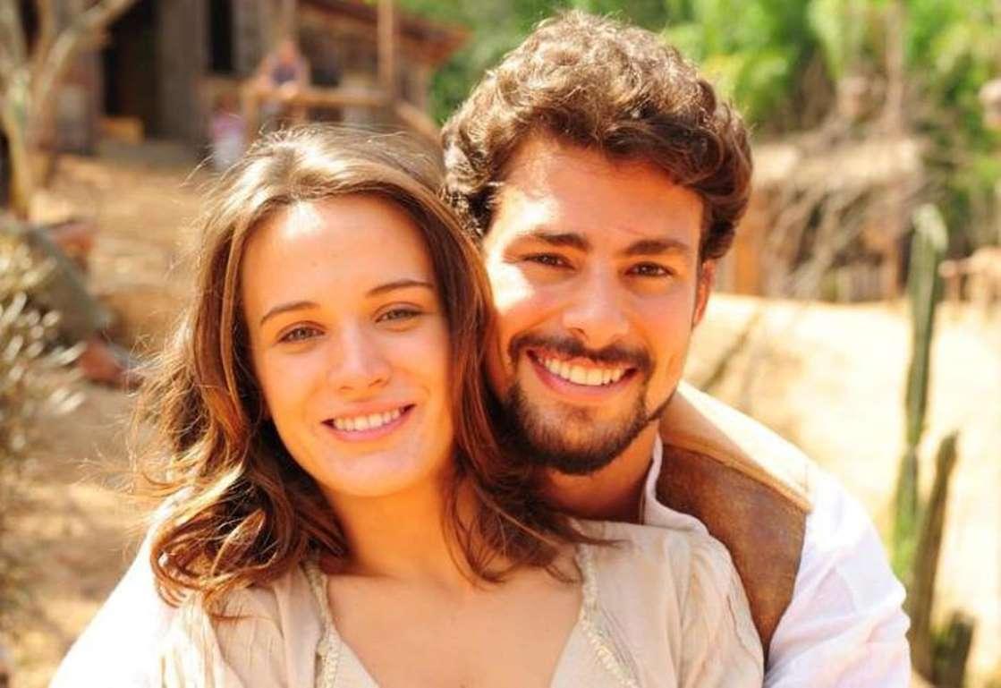 Globo escala 'Cordel Encantado' para barrar concorrentes na faixa da tarde