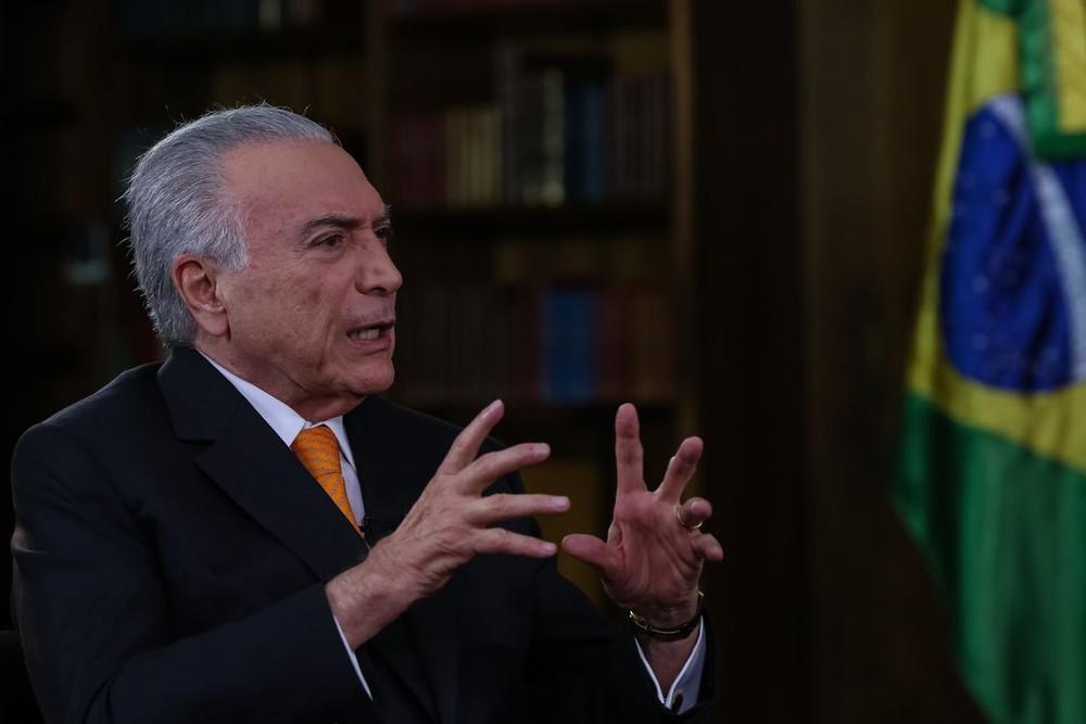 Temer diz que 'tranquilizou' líderes do Brics sobre Bolsonaro