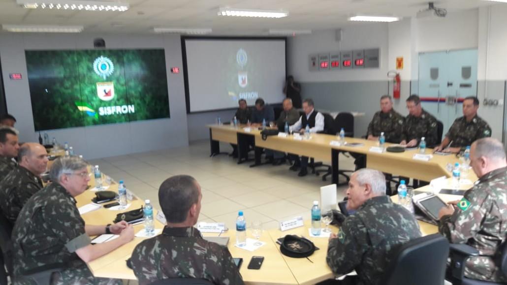 Grupos terroristas lucram com contrabando e tráfico na fronteira