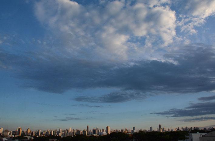 Terça-feira com calor de 37°C terá chuvas à tarde em MS