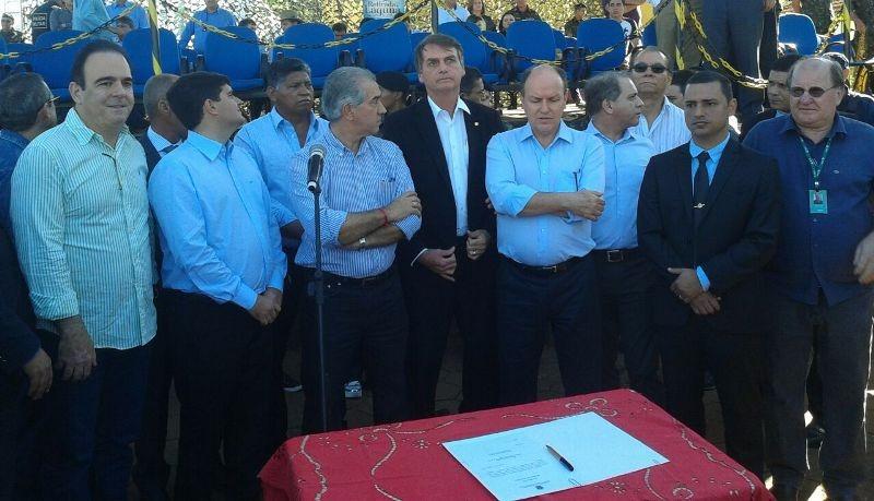 Em aúdio, Bolsonaro elogia Nioaque e promete visita durante mandato