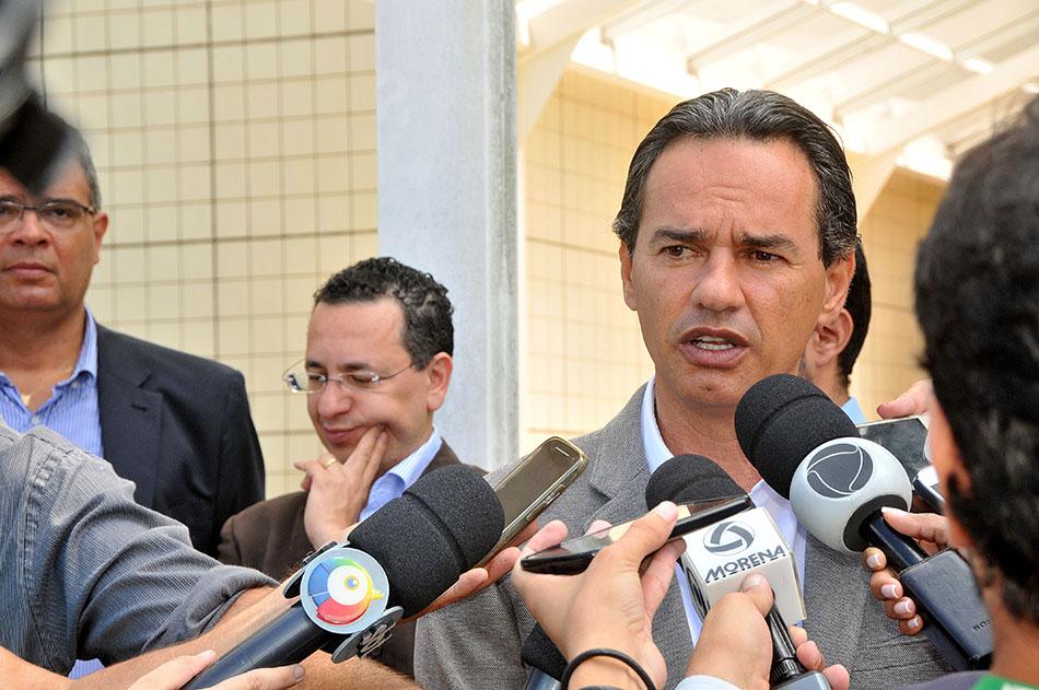 Prefeitura vai apresentar plano para substituir 4 mil demitidos