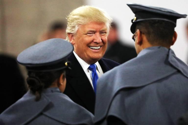 Trump critica republicanos por enfraquecerem o comitê de ética