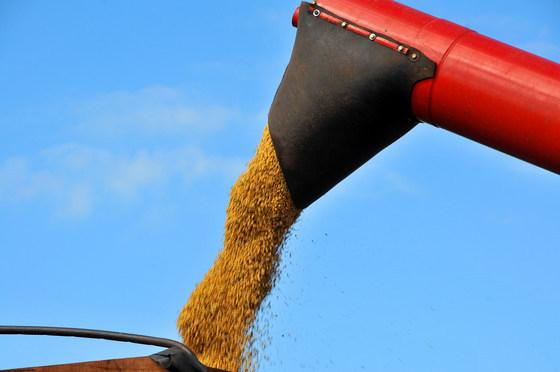 Balança comercial fecha com superávit de US$ 1,7 bilhão