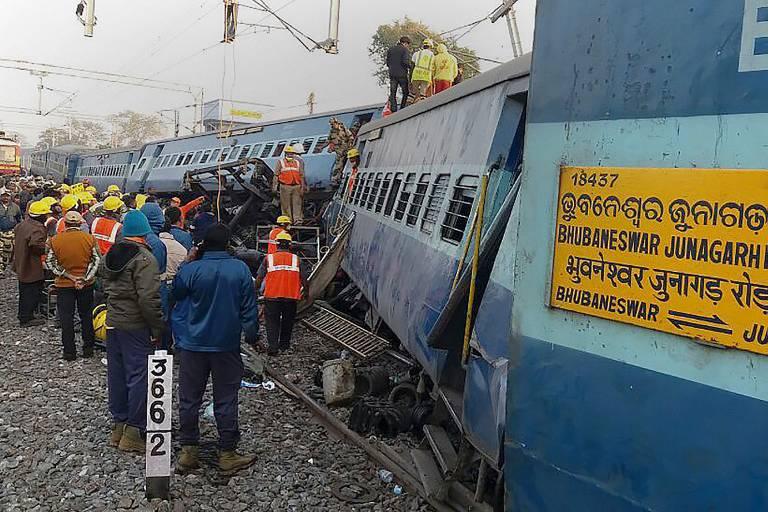 Acidente de trem mata ao menos 36 na Índia