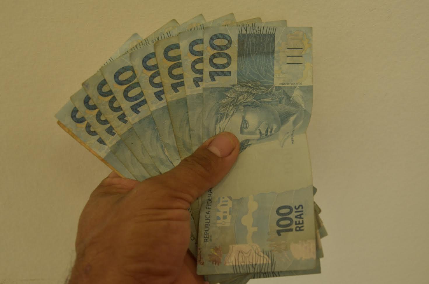 Guilherme paga parte do salário de dezembro dos servidores municipais de Jardim