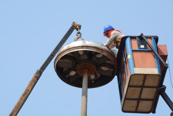 Prefeitura quer terceirizar iluminação na capital