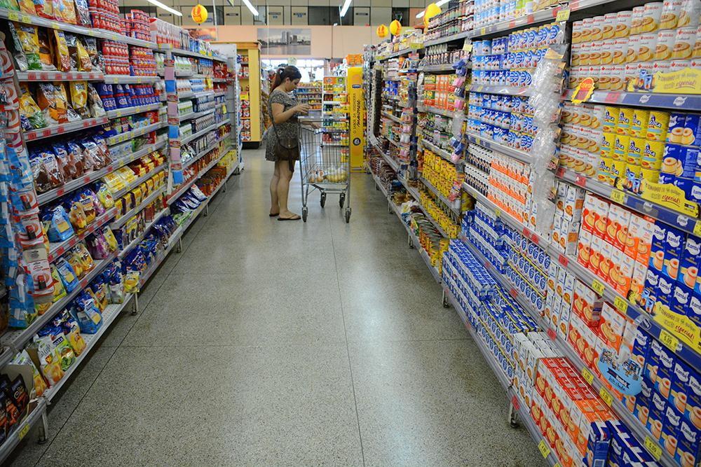 Supermercados têm alta nas vendas mesmo na crise