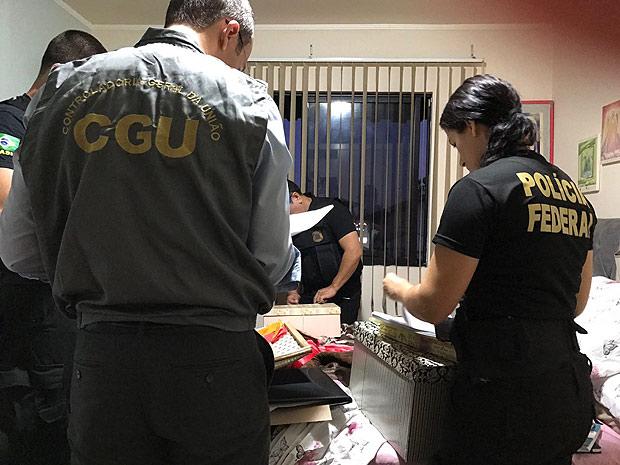 Fraude rendeu R$ 7,5 mi em bolsas para pessoas sem ensino