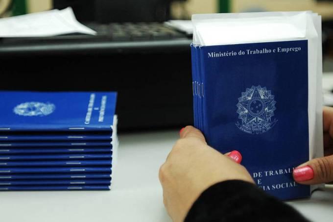 Governo envia projeto que corta gradualmente multa sobre demissão