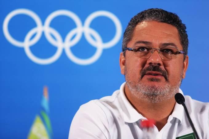 CBF demite Micale, 6 meses após ouro olímpico
