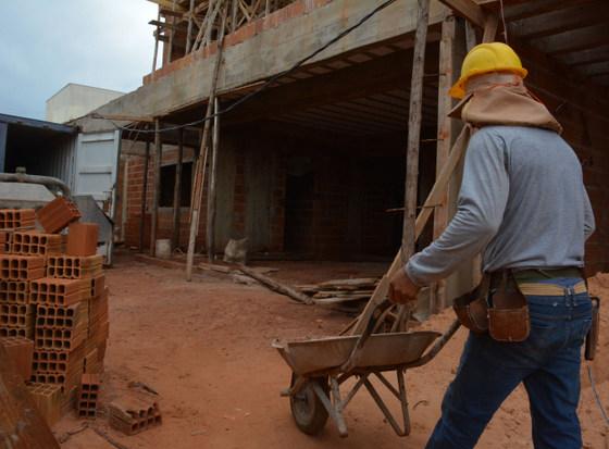 Número de desempregados aumentou 42,6% no estado