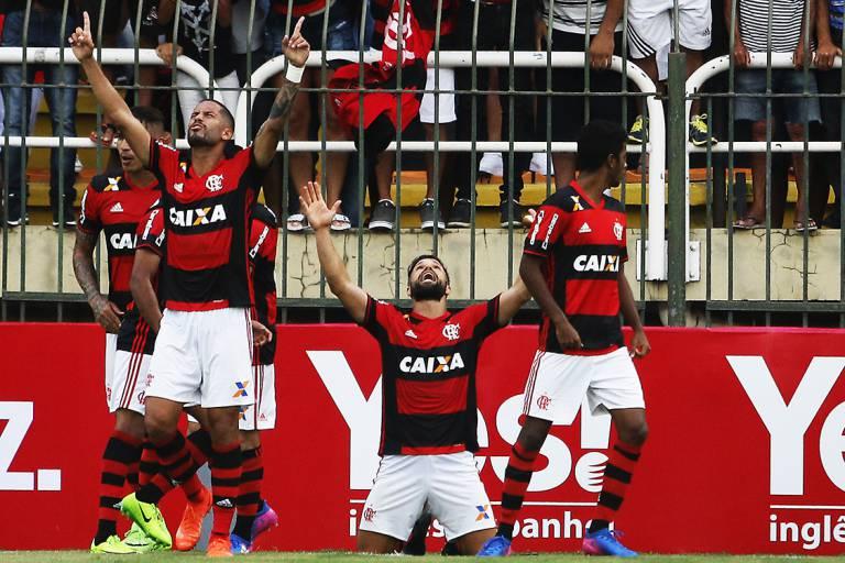 Flamengo vence o Vasco e vai à final da Taça Guanabara