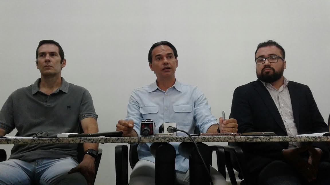 Pressão faz prefeitura recuar e mudar regras para Uber