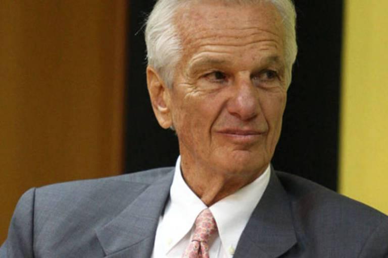 Lemann e executivos se estranham por mudanças em consultoria