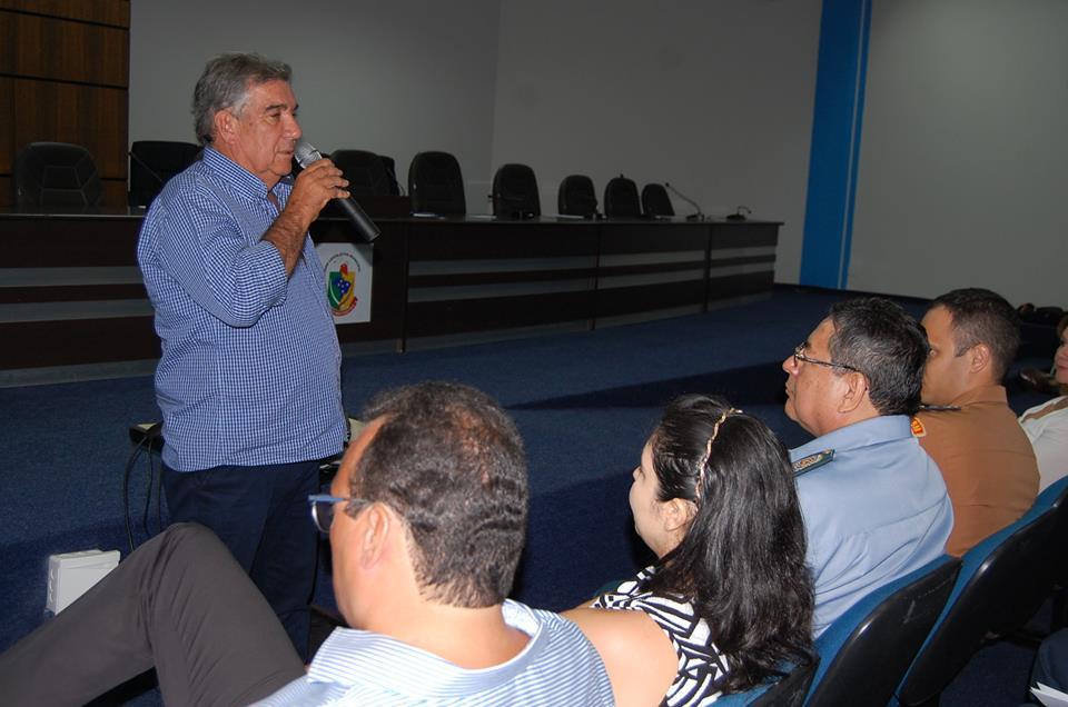 Prefeito encerra debate sobre segurança pública em Maracaju