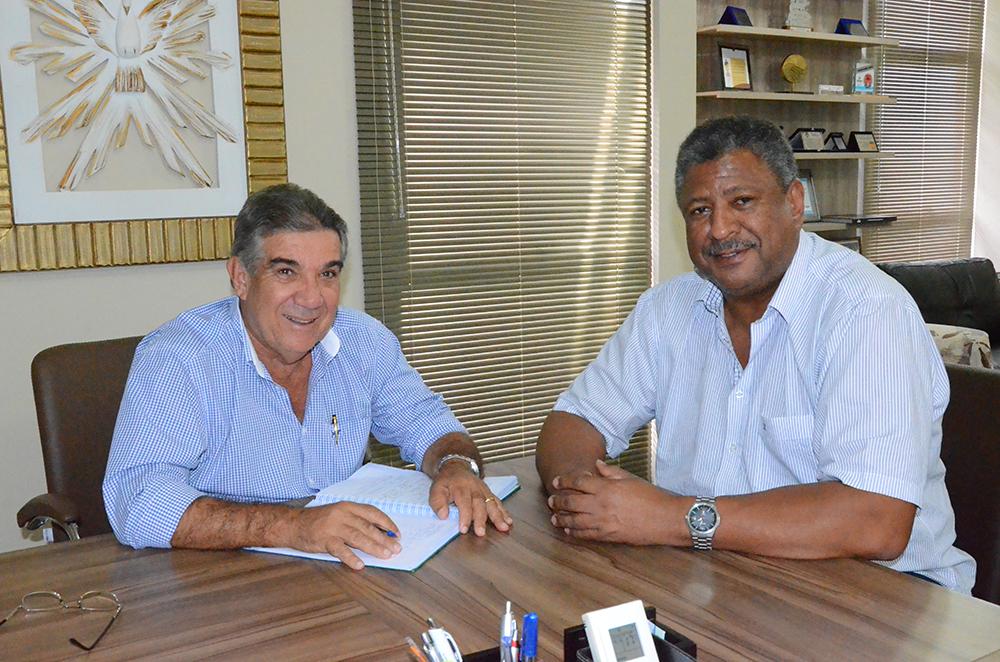 Prefeito Maurílio recebeu visita do Deputado João Grandão
