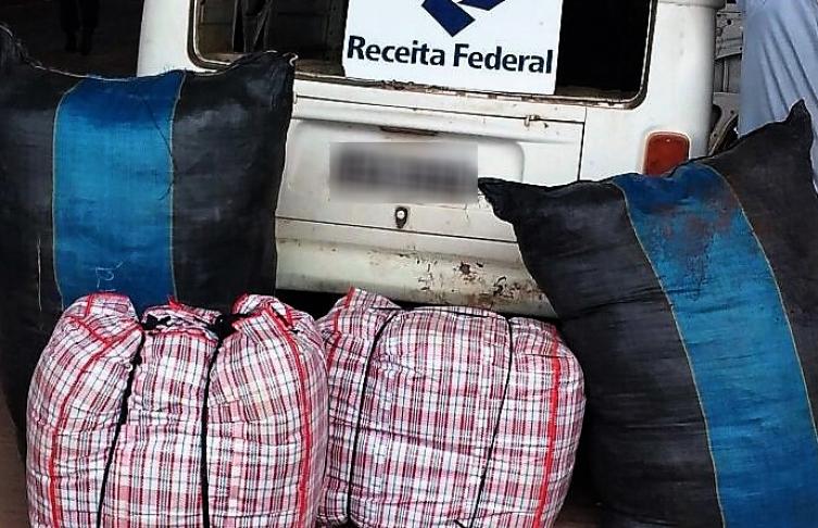 Receita apreende 242 kg de roupas falsificadas em Corumbá