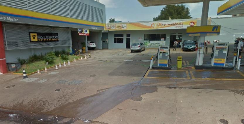 Homem é perseguido e morto em conveniência da capital