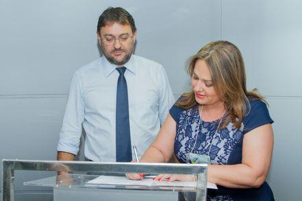 Prefeita Marcia coloca Antonio João no projeto Indústrias sem Fronteiras