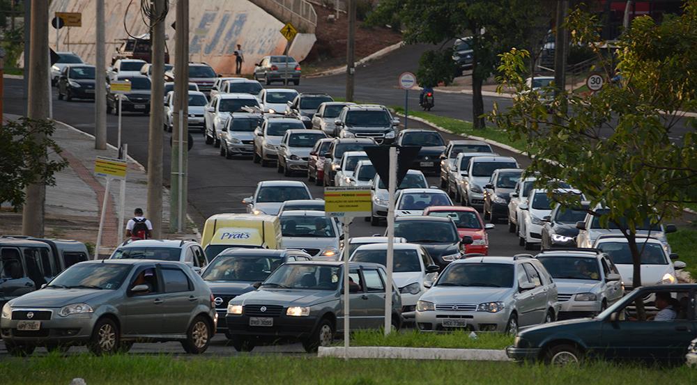 Frota de veículos cresce, mas mobilidade não acompanha