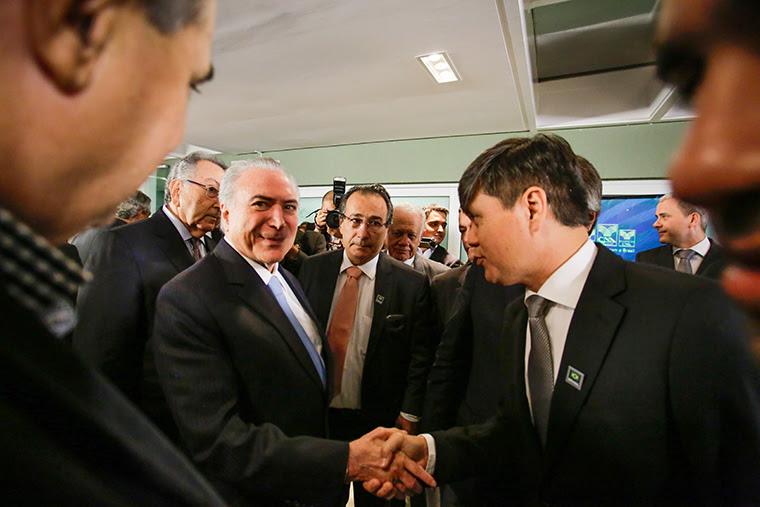 Em encontro com presidente da República, Mauricio Saito reforça importância do setor
