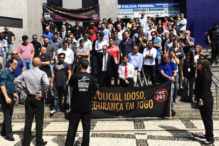 PF ameaça entrega coletiva de armas