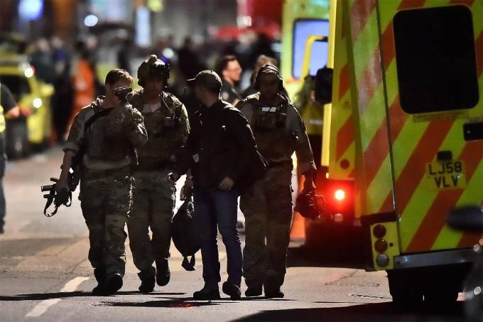 Polícia prende 12 após atentado em Londres
