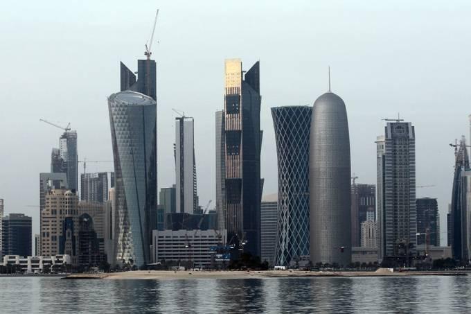 Países árabes cortam relações com Catar