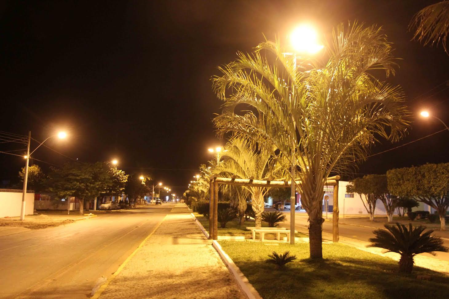 Ruas de Porto Murtinho voltam a brilhar durante a noite