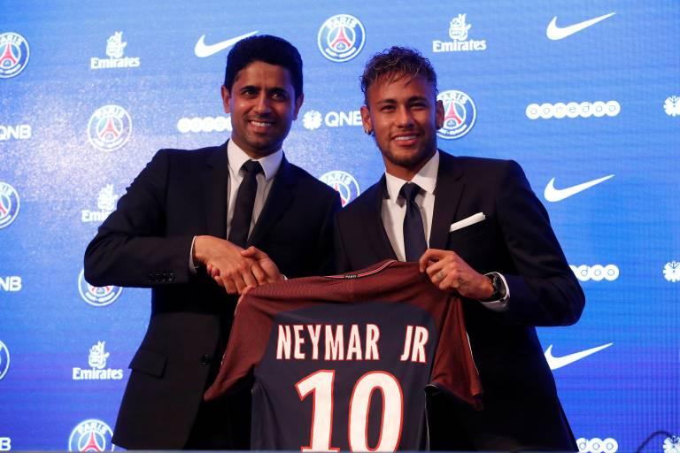 No 1º dia como jogador do PSG, Neymar é rei