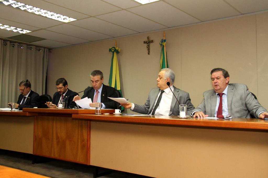 “JBS está enganando o Fisco de MS”, diz Paulo Corrêa