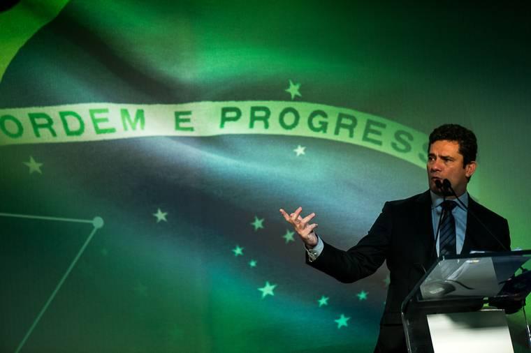 “Não é o momento de vacilações”, diz Moro