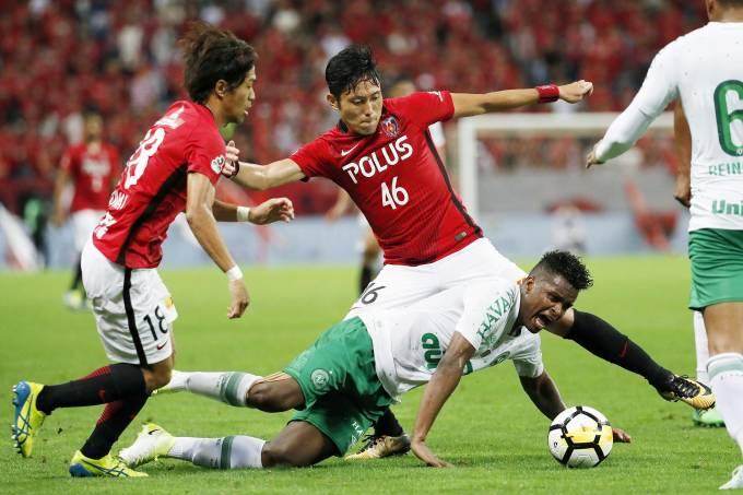 Chapecoense leva gol no fim e perde título no Japão