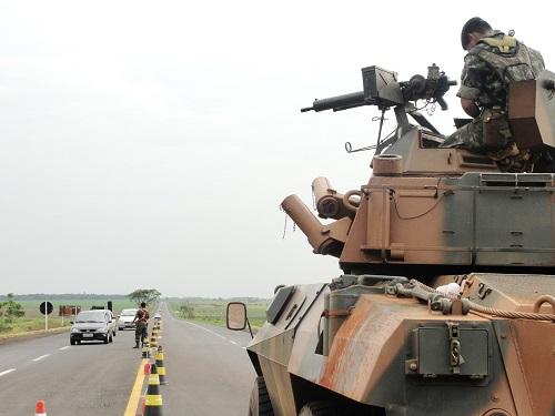 Exército corta verbas para segurança na fronteira