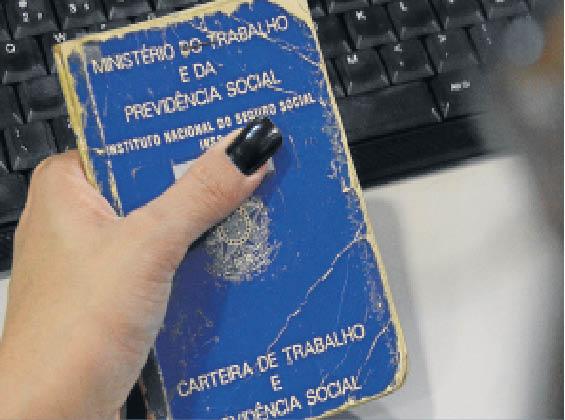 Taxa de desemprego chega a quase 9% no Estado