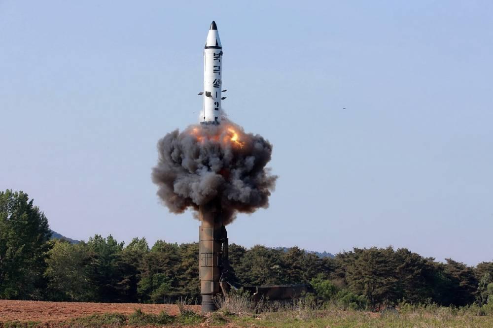 EUA: míssil lançado pela Coreia do Norte era de médio alcance