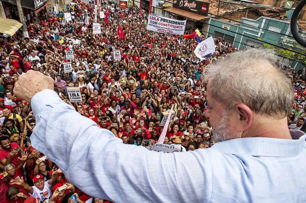 Mercado já projeta economia em crise caso Lula seja eleito