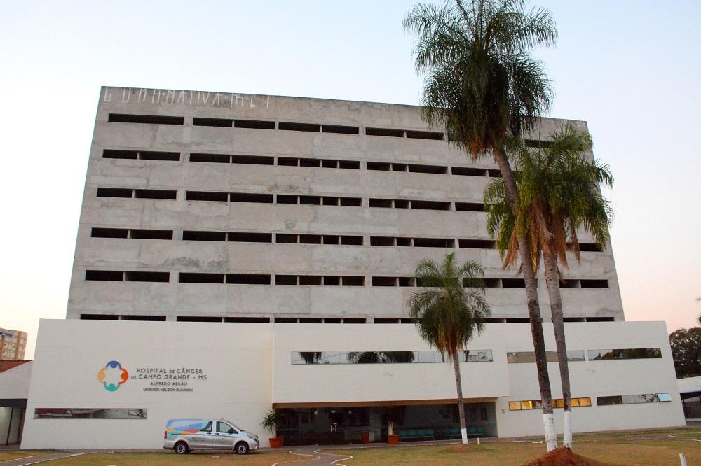 Obra do HC só será retomada em 2018